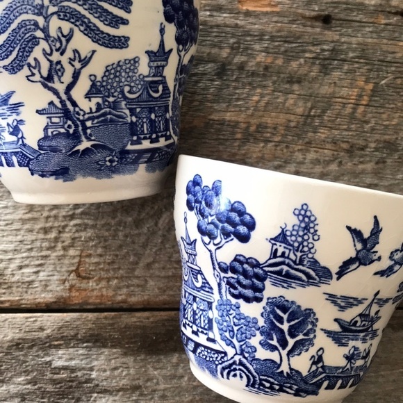 English Ironstone Other - Blue Willow Coffee Cups - Set of Two